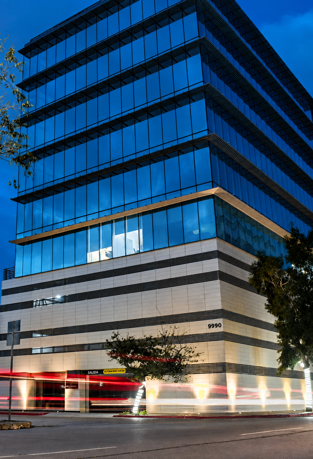 Edificio de la ubicación de Tijuana en Rufino Tamayo 9990.